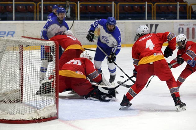 Israel v Kyrgyzstan - World Championship, WM, Weltmeisterschaft Division II National Ice hockey, Eishockey teams of Israel and Kyrgyzstan compete during a match in the World Championship Division II, Group B, organized by the International Ice Hockey Federation in Sofia, Bulgaria, on April 11, 2026. Sofia Bulgaria  Copyright: xHristoxVladevx originalFilename:vladev-notitle260411_npKkE.jpg