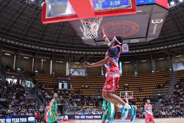 25 molle wallace harlem Globetrotters - Washington Generals 100Years World Tour Bologna 11-04-2026 during Harlem Globetrotters 100Years World Tour, Events in Bologna, Italy, April 11 2026  Copyright: xValentinoxOrsini IPAxSportx xipa-agency.netx xx IPA_73902058 IPA_Agency_IPA73902058