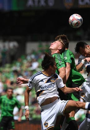 AUSTIN, TX - APRIL 11: Los Angeles Galaxy players Julian Aude (3) and Maya Yoshida (right) battle Austin FC defender Oleksandr Svatok (center) during MLS, Fussball Herren, USA game between Los Angeles Galaxy and Austin FC on April 11, 2026 at Q2 Stadium in Austin, TX. (Photo by John Rivera Icon Sportswire) SOCCER: APR 11 MLS Austin FC vs LA Galaxy EDITORIAL USE ONLY Icon426260411002