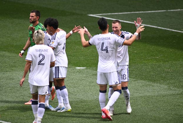 AUSTIN, TX - APRIL 11: Los Angeles Galaxy defender Maya Yoshida gets congratulated by Marco Reus (18) after scoring a goal during MLS, Fussball Herren, USA game between Los Angeles Galaxy and Austin FC on April 11, 2026 at Q2 Stadium in Austin, TX. (Photo by John Rivera Icon Sportswire) SOCCER: APR 11 MLS Austin FC vs LA Galaxy EDITORIAL USE ONLY Icon426260411021