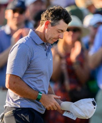 260411 Rory McIlroy of Northern Ireland looks dejected on the 18th green during the third round of the 2026 Masters Golf Tournament on April 11, 2026 in Augusta. Photo: Petter Arvidson BILDBYRAN kod PA PA1195 golf masters bbeng the masters augusta depp Copyright: PETTERxARVIDSON BB260411PA180