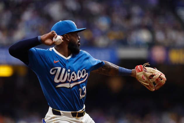 MILWAUKEE, WI - APRIL 11: Milwaukee Brewers third baseman Luis Rengifo (13) throws to first during a game between the Milwaukee Brewers and the Washington Nationals at American Family Field on April 11, 2026, in Milwaukee, WI. (Photo by Larry Radloff Icon Sportswire) MLB, Baseball Herren, USA APR 11 Nationals at Brewers EDITORIAL USE ONLY Icon2604110978