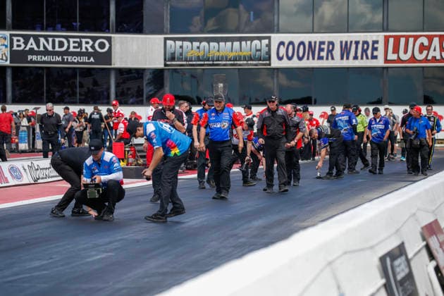 POMONA, CA - APRIL 11: Teams come out to check track conditions at the Motorsport, Herren, USA, Dragster Drag Race Lucas Oil Winternationals on April 11, 2026 at In-N-Out Burger Pomona Dragstrip in Pomona, CA. (Photo by Larry Placido Icon Sportswire) AUTO: APR 11 NHRA Lucas Oil NHRA Winternationals EDITORIAL USE ONLY Icon78826041127