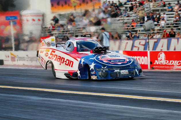 POMONA, CA - APRIL 11: Cruz Pedregon comes off the line during the afternoon session at the Motorsport, Herren, USA, Dragster Drag Race Lucas Oil Winternationals on April 11, 2026 at In-N-Out Burger Pomona Dragstrip in Pomona, CA. (Photo by Larry Placido Icon Sportswire) AUTO: APR 11 NHRA Lucas Oil NHRA Winternationals EDITORIAL USE ONLY Icon78826041145