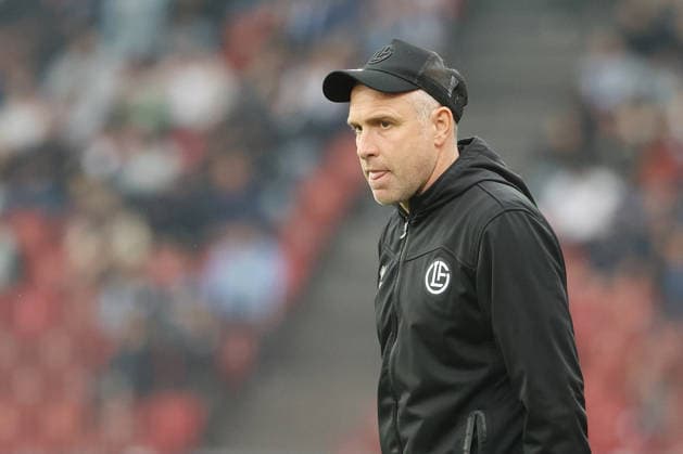 FC Zuerich - FC Lugano Trainer Mattia Croci-Torti (FC Lugano) 11.04.2026 Stadion Letzigrund Zuerich, SCHWEIZ, Saison 2025 2026 Herren Fussball Super League FC Zuerich - FC Lugano Trainer Mattia Croci-Torti (FC Lugano) *** FC Zuerich FC Lugano Coach Mattia Croci Torti FC Lugano 11 04 2026 Stadium Letzigrund Zuerich, SWITZERLAND, Season 2025 2026 Mens Soccer Super League FC Zuerich FC Lugano Coach Mattia Croci Torti FC Lugano 