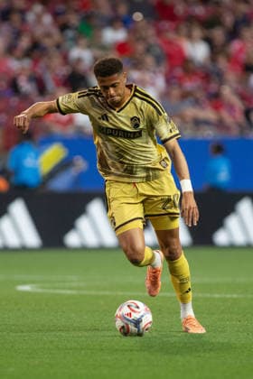 April 11, 2026, Frisco, Texas, USA: St. Louis City FC defender RAFAEL SANTOS (20) moves the ball during a MLS, Fussball Herren, USA regular season soccer match between FC Dallas and St. Louis City FC at Toyota Stadium in Frisco, Texas. FC Dallas and St. Louis City FC tied 1-1. Soccer 2026: FC Dallas 1-1 St. Louis City FC  - ZUMAh193 20260411_zsp_h193_027 Copyright: xDanielxMcGregor-Huyerx