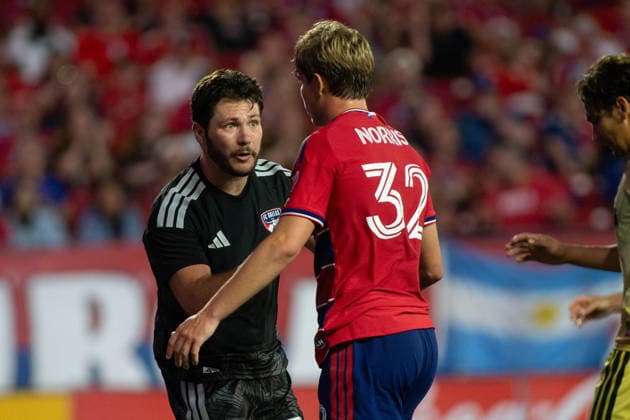 April 11, 2026, Frisco, Texas, USA: FC Dallas goalkeeper MICHAEL COLLODI (30) reacts during a MLS, Fussball Herren, USA regular season soccer match between FC Dallas and St. Louis City FC at Toyota Stadium in Frisco, Texas. FC Dallas and St. Louis City FC tied 1-1. Soccer 2026: FC Dallas 1-1 St. Louis City FC  - ZUMAh193 20260411_zsp_h193_032 Copyright: xDanielxMcGregor-Huyerx