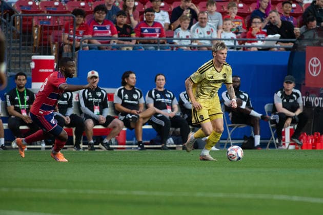 April 11, 2026, Frisco, Texas, USA: St. Louis City FC midfielder CONRAD WALLEM (6) moves the ball during a MLS, Fussball Herren, USA regular season soccer match between FC Dallas and St. Louis City FC at Toyota Stadium in Frisco, Texas. FC Dallas and St. Louis City FC tied 1-1. Soccer 2026: FC Dallas 1-1 St. Louis City FC  - ZUMAh193 20260411_zsp_h193_033 Copyright: xDanielxMcGregor-Huyerx
