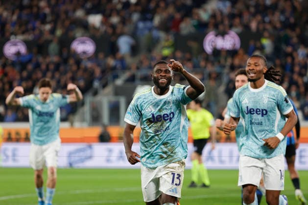 April 11, 2026, Bergamo, Italy: Jeremie Boga of FC Juventus celebrates after scoring goal in the 48th minute for 0-1 during the Italian Serie A soccer match Atalanta BC vs Juventus FC at New Balance Arena Stadium..Final score Atalanta BC 0:1 Juventus FC Italian Serie A Soccer Match Atalanta BC Vs Juventus FC In Bergamo, Italy - 11 Apr 2026  - ZUMAs197 20260411_aaa_s197_426 Copyright: xEmanuelexPennnacchiox