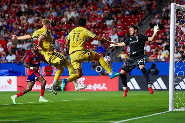 April 11, 2026, Frisco, Texas, USA: FRISCO, TX : St. Louis Frisco SC defender Timo Baumgartl (32) kicks the ball as teammate St. Louis Frisco SC forward Simon Becher (11) was next to him for support as FC Dallas goalie MICHAEL COLLODI (30) attempted to make a stop during their match on Saturday at Toyota Stadium in Frisco. 2026 MLS, Fussball Herren, USA Soccer : FC Dallas 1:1 St. Louis CITY SC  - ZUMAm257 20260411_zsp_m257_002 Copyright: xBrianxMcLeanx