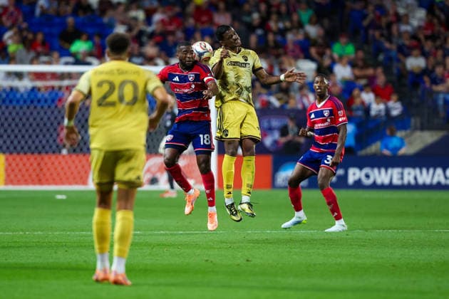 April 11, 2026, Frisco, Texas, USA: FRISCO, TX : FC Dallas defender Shaq Moore (18) and St. Louis Frisco SC forward Sergio CoÂ³rdova (16) leap for the ball during their match on Saturday at Toyota Stadium in Frisco. 2026 MLS, Fussball Herren, USA Soccer : FC Dallas 1:1 St. Louis CITY SC  - ZUMAm257 20260411_zsp_m257_012 Copyright: xBrianxMcLeanx