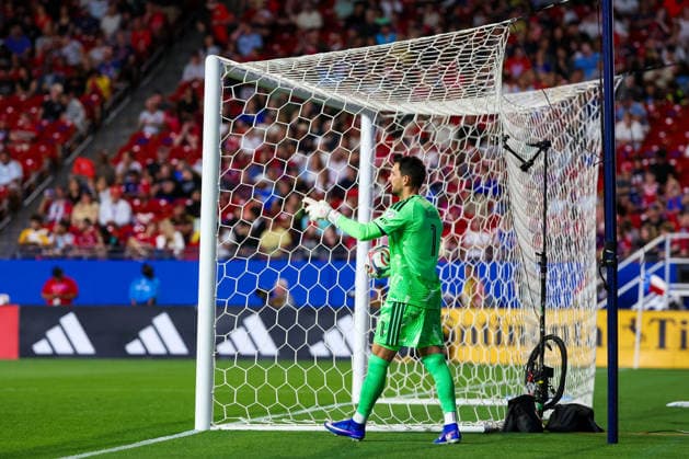April 11, 2026, Frisco, Texas, USA: FRISCO, TX : St. Louis Frisco SC goalkeeper Roman BoÂ¼rki (1) walks back to the field after retrieving a during their match on Saturday at Toyota Stadium in Frisco. 2026 MLS, Fussball Herren, USA Soccer : FC Dallas 1:1 St. Louis CITY SC  - ZUMAm257 20260411_zsp_m257_026 Copyright: xBrianxMcLeanx