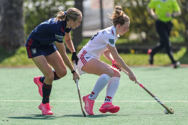 Feldhockey - 1. BL Damen - SC Frankfurt 1880 - Düsseldorfer HC- 11.04.26, Lisa NOLTE (DHC), Paula SCHRÖDER (Frankfurt), - *** Field Hockey 1 BL Women SC Frankfurt 1880 Düsseldorfer HC 11 04 26, Lisa NOLTE DHC , Paula SCHRÖDER Frankfurt ,