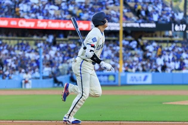 April 11, 2026, Los Angeles, California, USA: Shohei Ohtani 17 of the Los Angeles Dodgers throws his bats after hitting a solo home run in the first inning during a regular season MLB, Baseball Herren, USA game against the Texas Rangers on Saturday April 11, 2026 at Dodger Stadium in Los Angeles, California. Dodgers defeat Rangers, 6-3. JAVIER ROJAS PI Dodgers Defeat Rangers, 6-3  - ZUMAp124 20260411_zaa_p124_004 Copyright: xJavierxRojasx