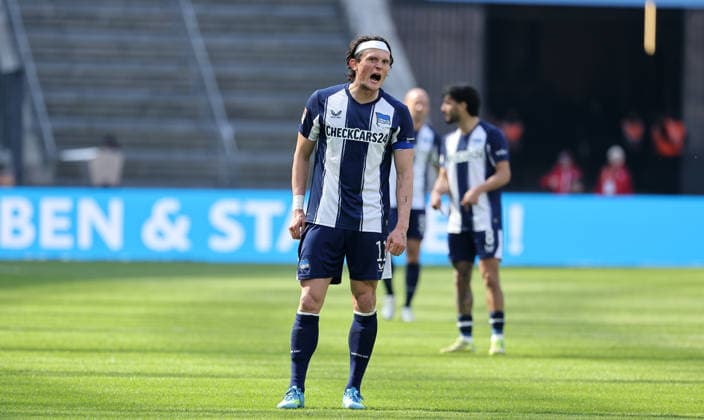 Fabian Reese ruft Einzelbild Freisteller Aktion Fußball Fussball DFL 2.Bundesliga Herren 29. Spieltag Saison 2025 2026 11.04.2026 Hertha BSC Berlin vs. 1.FC Kaiserslautern FCK DFL regulations prohibit any use of photographs as image sequences and or quasi-video