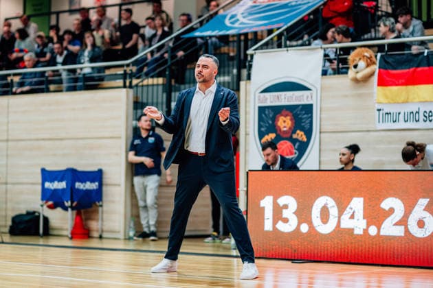 BB-1BL Damen Syntainics MBC Lions - BC Pharmaserv Marburg Timur Topal (GISA Lions MBC) waehrend der Saison 2025-2026 im Halbfinale Playoff im Spiel 1 von 5 in der DBBL Toyota Bundesliga Syntainics MBC Lions und BC Pharmaserv Marburg in der SWH Arena am 11. April 2026 in Halle Saale, Sachsen Anhalt, Deutschland