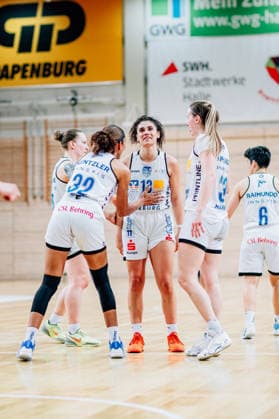 BB-1BL Damen Syntainics MBC Lions - BC Pharmaserv Marburg Sara Guerreiro (BC Pharmaserv Marburg) waehrend der Saison 2025-2026 im Halbfinale Playoff im Spiel 1 von 5 in der DBBL Toyota Bundesliga Syntainics MBC Lions und BC Pharmaserv Marburg in der SWH Arena am 11. April 2026 in Halle Saale, Sachsen Anhalt, Deutschland
