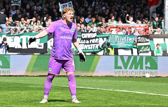 11.04.2026 - Fussball - Saison 2025 2026 - 2. Fussball - Bundesliga - 29. Spieltag: SC Preußen Preussen Münster SCP - SpVgg Greuther Fürth SGF ( Kleeblatt ) - Sportfoto Zink MeZi - xmexzix - DFL regulations prohibit any use of photographs as image sequences and or quasi-video - only for editorial use - Silas Prüfrock (43, SpVgg Greuther Fürth )