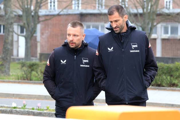 DEU, DFL, 2. FBL Hertha BSC, Training, 12.04.2026, Sportforum, Berlin, DEU, DFL, 2. FBL Hertha BSC, Training, im Bild Co-Trainer Andre Mijatovic (Hertha BSC Berlin), Co-Trainer Patrick Ebert (Hertha BSC Berlin) DFL - regulations prohibit any use of Photographs as image sequences and or quasi-video