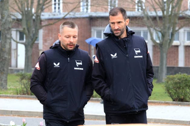 DEU, DFL, 2. FBL Hertha BSC, Training, 12.04.2026, Sportforum, Berlin, DEU, DFL, 2. FBL Hertha BSC, Training, im Bild Co-Trainer Andre Mijatovic (Hertha BSC Berlin), Co-Trainer Patrick Ebert (Hertha BSC Berlin) DFL - regulations prohibit any use of Photographs as image sequences and or quasi-video