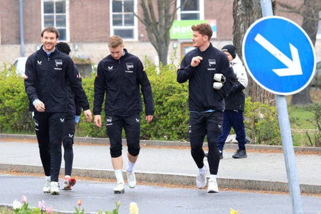 DEU, DFL, 2. FBL Hertha BSC, Training, 12.04.2026, Sportforum, Berlin, DEU, DFL, 2. FBL Hertha BSC, Training, im Bild Pascal Klemens (Hertha BSC Berlin 41), Boris Lum (Hertha BSC Berlin 21), Julian Eitschberger (Hertha BSC Berlin 2), Sebastian Groenning (Hertha BSC Berlin 17) DFL - regulations prohibit any use of Photographs as image sequences and or quasi-video