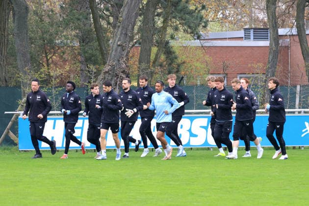 DEU, DFL, 2. FBL Hertha BSC, Training, 12.04.2026, Sportforum, Berlin, DEU, DFL, 2. FBL Hertha BSC, Training, im Bild Hertha-Spielerkreis DFL - regulations prohibit any use of Photographs as image sequences and or quasi-video