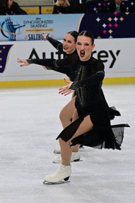 Synchronized Skating - Team Cool Dreams Schweiz (SUI) bei der ISU Weltmeisterschaft im Synchroneiskunstlauf am 11.04.2026 in Salzburg, Salzburg, Österreich Salzburg Salzburgarena Salzburg Österreich *** Synchronized Skating Team Cool Dreams Switzerland SUI at the ISU World Synchronized Figure Skating Championships on 11 04 2026 in Salzburg, Salzburg, Austria Salzburg Salzburgarena Salzburg Austria