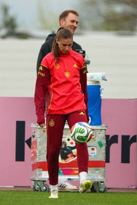 Herzogenaurach, Deutschland, 12. April 2026: Länderspielmaßnahme Vorbereitung auf das Frauen WM-Qualifikationsspiel gegen Österreich - Training in Herzogenaurach Im Bild: Jule Brand (Deutschland) Copyright: HMBxMedia MadeleinexFantini