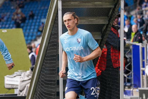 Deutschland: Fussball 2. Bundesliga 2025 - 2026, 29. Spieltag - VfL Bochum vs Eintracht Braunschweig - Vonovia Ruhrstadion: Noah Loosli (VfL Bochum, 20)
