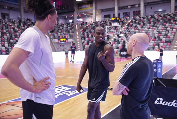 Jonathan Bähre (Baehre), Tylan Birts Telekom Baskets Bonn vs. Basketball Löwen (Loewen) Braunschweig 29. Speiltag - Saison 2025 26