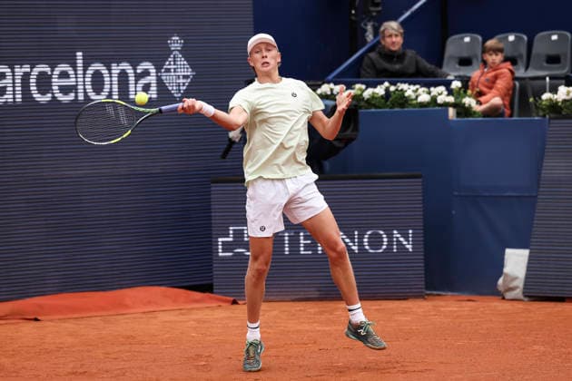 April 12, 2026, Barcelona, Barcelona, Spain: Ethan Quinn of United States in action agaisnt Daniel Medina of Spain in Qualifying match during the second day of the Barcelona Open Banc Sabadell 2026 at Real Club de Tenis Barcelona on April 12, 2026 in Barcelona, Spain. Barcelona Open Banc Sabadell - Conde Godo 2026 Day 2  - ZUMAa181 20260412_zaa_a181_097 Copyright: xJavierxBorregox