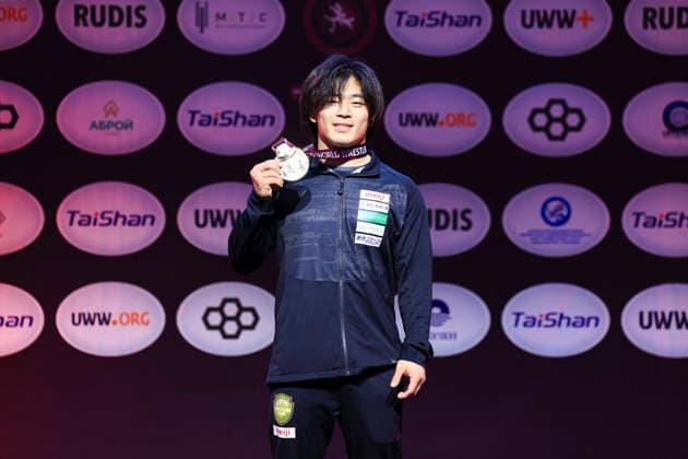 Senior Wrestling Asian Championships Podium 74kg FS - Gold: Yoshinosuke Aoyagi (JPN)