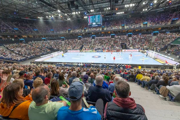 Handball Daikin Handball Bundesliga 2025 2026 - Handball Verein Hamburg vs. THW Kiel Über 11.000 Zuschauer Barclays Arena Hamburg