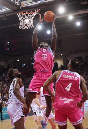 Kur Jongkuch Telekom Baskets Bonn vs. Basketball Löwen (Loewen) Braunschweig 29. Speiltag - Saison 2025 26