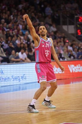 Joel Aminu Telekom Baskets Bonn vs. Basketball Löwen (Loewen) Braunschweig 29. Speiltag - Saison 2025 26