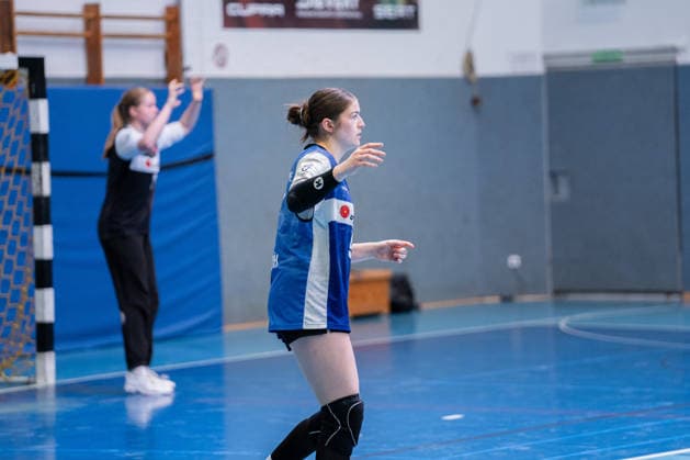 HSG Blomberg-Lippe II vs. SC SFN Vechta Handball, 3. Liga Nord, Spieltag 21, 12.4.2026, Saision 2025 2026, Blomberg Louisa Osterloh (HSG Blomberg-Lippe II, 91) in der Verteidigung Blomberg Sporthalle an der Ulmenallee Deutschland