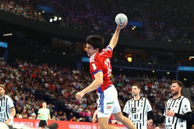 Handball I Herren I Saison 2025 2026 I Bundesliga I 28. Spieltag I HSV Hamburg - THW Kiel I 12.04.2026 Kaj Geenen (17, HSV Hamburg) Hamburg Barclaycard Arena Hamburg Deutschland Copyright: xLobeca RalfxHomburgx