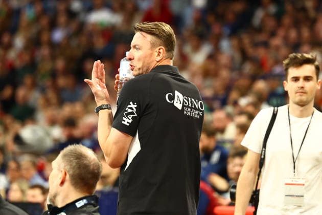 Handball I Herren I Saison 2025 2026 I Bundesliga I 28. Spieltag I HSV Hamburg - THW Kiel I 12.04.2026 Filip Jicha (Trainer, THW Kiel) Hamburg Barclaycard Arena Hamburg Deutschland Copyright: xLobeca RalfxHomburgx
