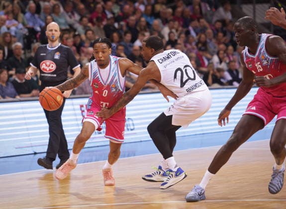 Jalen Finch Telekom Baskets Bonn vs. Basketball Löwen (Loewen) Braunschweig 29. Speiltag - Saison 2025 26