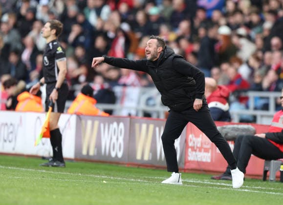 Sunderland, England, 12th April 2026. Roberto De Zerbi manager of Tottenham Hotspur during the Sunderland vs Tottenham Hotspur Premier League match at the Stadium Of Light, Sunderland. Picture credit should read: Nigel Roddis Sportimage EDITORIAL USE ONLY. No use with unauthorised audio, video, data, fixture lists, club league logos or live services. Online in-match use limited to 120 images, no video emulation. No use in betting, games or single club league player publications. SPI_026_NR_SUND_TOTT SPI-4681-0027