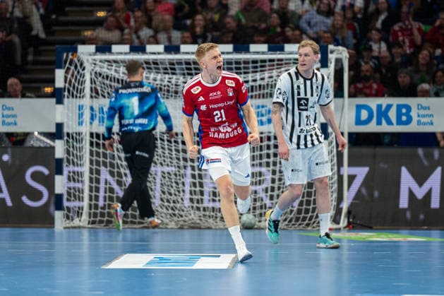 12.04.2026, xdobgx, Handball Daikin HBL, Handball Verein Hamburg - THW Kiel v.l. Frederik Bo Andersen (Handball Sport Verein Hamburg, 21) Jubel, Torjubel, jubelt ueber das Tor, celebrate the goal, celebration