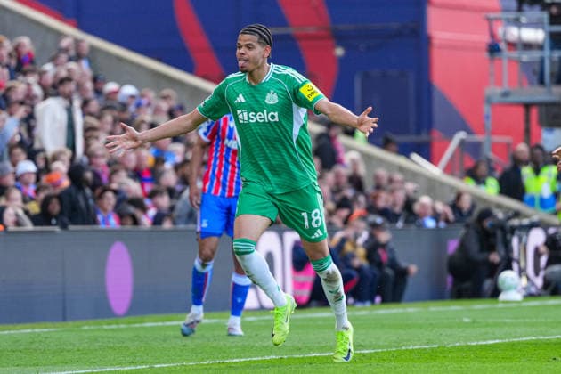12th April 2026; Selhurst Park, Selhurst, London, England; Premier League Football, Crystal Palace versus Newcastle United; William Osula of Newcastle United celebrates opening the scoring TomxMajor