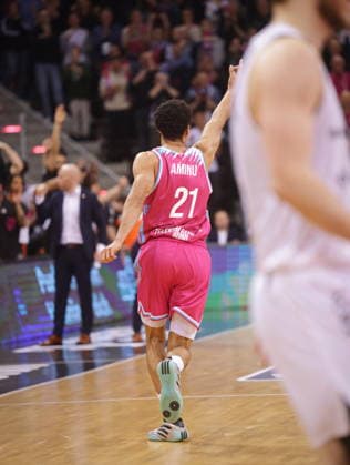 Jubel: Joel Aminu Telekom Baskets Bonn vs. Basketball Löwen (Loewen) Braunschweig 29. Speiltag - Saison 2025 26