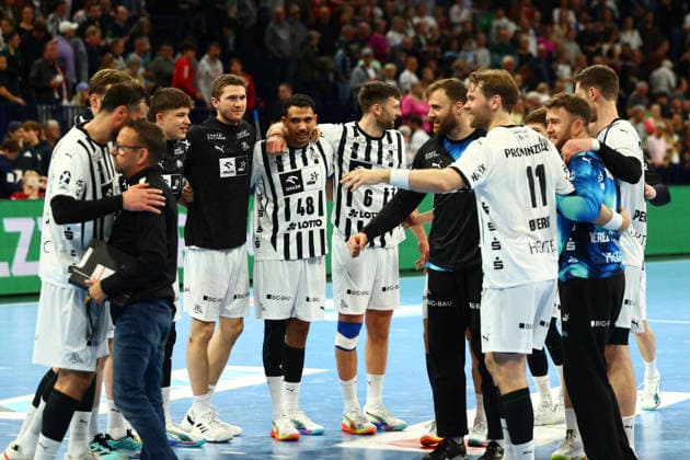 Handball I Herren I Saison 2025 2026 I Bundesliga I 28. Spieltag I HSV Hamburg - THW Kiel I 12.04.2026 THW Kiel freut sich über den Sieg in Hamburg Hamburg Barclaycard Arena Hamburg Deutschland Copyright: xLobeca RalfxHomburgx