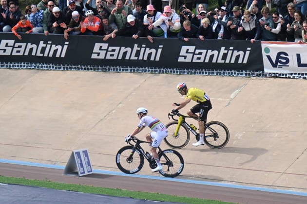 12-04-2026 Paris - Roubaix; 2026, Visma - Lease A Bike; 2026, Uae Emirates - Xrg; Van Aert, Wout; Pogacar, Tadej; Roubaix; 