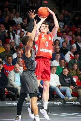 Neno Dimitrijevic 0 (FC Bayern Muenchen Basketball) in Aktion , FC Bayern Muenchen Basketball vs. Niners Chemnitz, easyCredit BBL, Basketball, Bundesliga, Maenner, Hauptrunde, 12. April 2026 Muenchen Bayern Deutschland