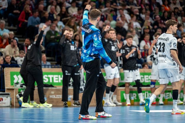 12.04.2026, xdobgx, Handball Daikin HBL, Handball Verein Hamburg - THW Kiel v.l. Gonzalo Perez De Vargas (Kiel, 1) Jubelt ueber gehaltenen Ball, abgewehrt, gehalten, Torhueter