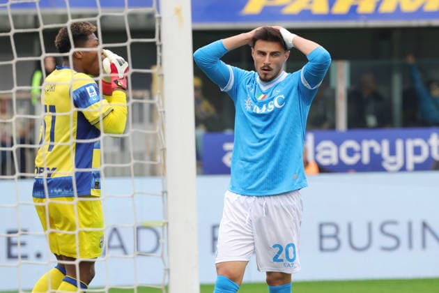 Napoli™s Eljif Elmas during the Serie A soccer match between Parma and Napoli at the Ennio Tardini Stadium in Parma Italy - Sunday, 12 april 2026. - Soccer .  Copyright: xAlbertoxMariani LaPressex