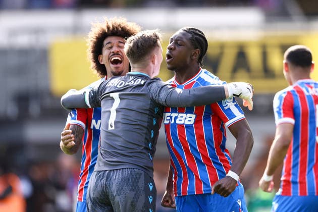 Crystal Palace v Newcastle United 12 April 2026, London - Premier League Football - Crystal Palace v Newcastle United - Crystal Palace goalkeeper Dean Henderson, Chris Richards of Crystal Palace and Jaydee Canvot of Crystal Palace celebrate victory - Photo: Jacques Feeney Offside. London UK Copyright: xJacquesxFeeneyx xOffsidexOffside