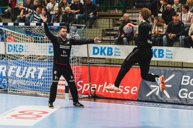 Miljan Vujovic (TVB Stuttgart, 16) beim warm spielen Bergischer HC vs. TVB Stuttgart, Handball, Daikin 1.HBL, 28.Spieltag, Saison 2025 26, 12.04.2026, Bergischer HC vs. TVB Stuttgart, Handball, Daikin 1.HBL, 28.Spieltag, Saison 2025 26, 12.04.2026 Wuppertal Copyright: xEibner-Pressefoto LukasxBaldygax EP_LBA
